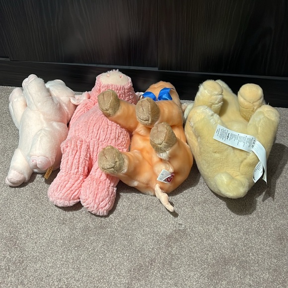 Pig plush bundle - Picture 5 of 5